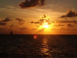 uh.. this pic is in Ambergris Caye at the north-east of B... by Luis Bolaños 